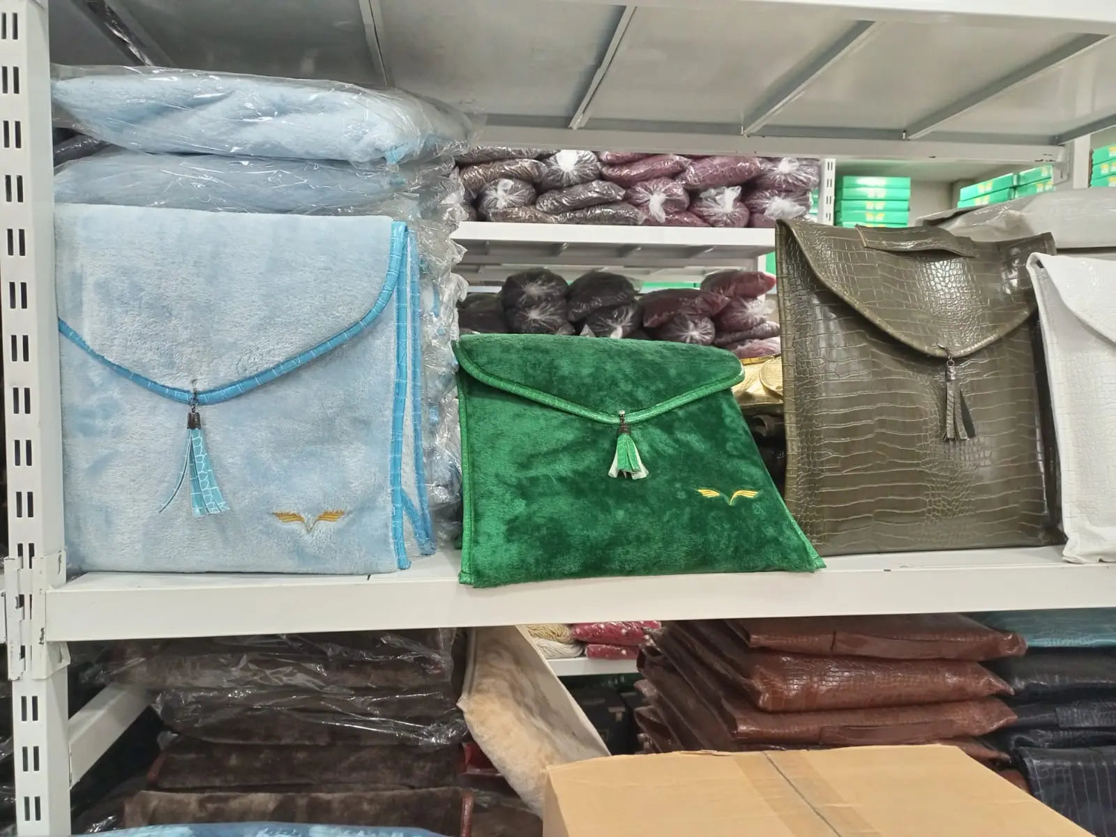 Prayer Mat with Bag Walsh Trader